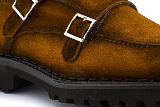 Double boucle en daim tabac