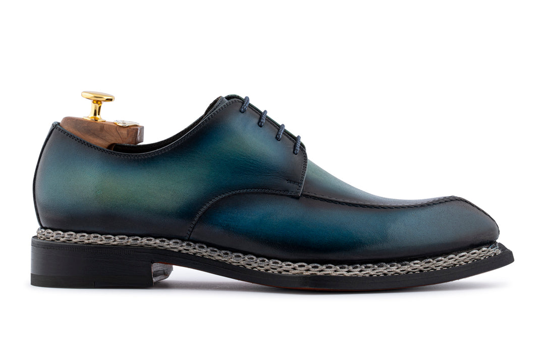 Hand -painted leather derby and Norwegian processing