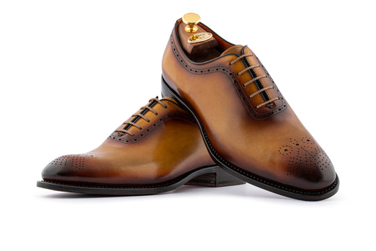 Cuero francés con detalles brogue