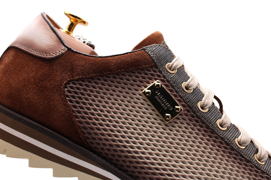 Baskets en cuir percé ombré et en daim