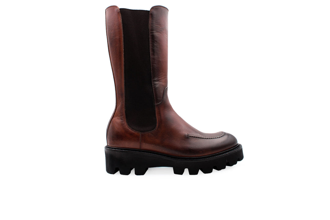 Bota de cuero