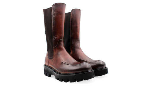 Bota de cuero