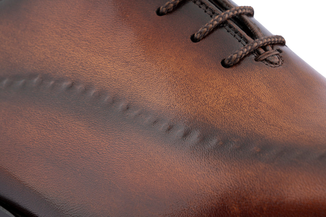 Handbemalte Brogues aus Leder