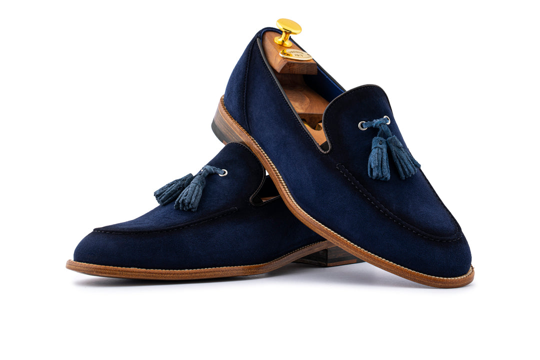 Mocassino in suede con pon pon