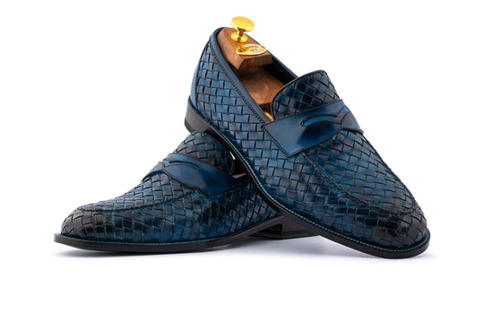 Mocassino in pelle intrecciata dipinto a mano