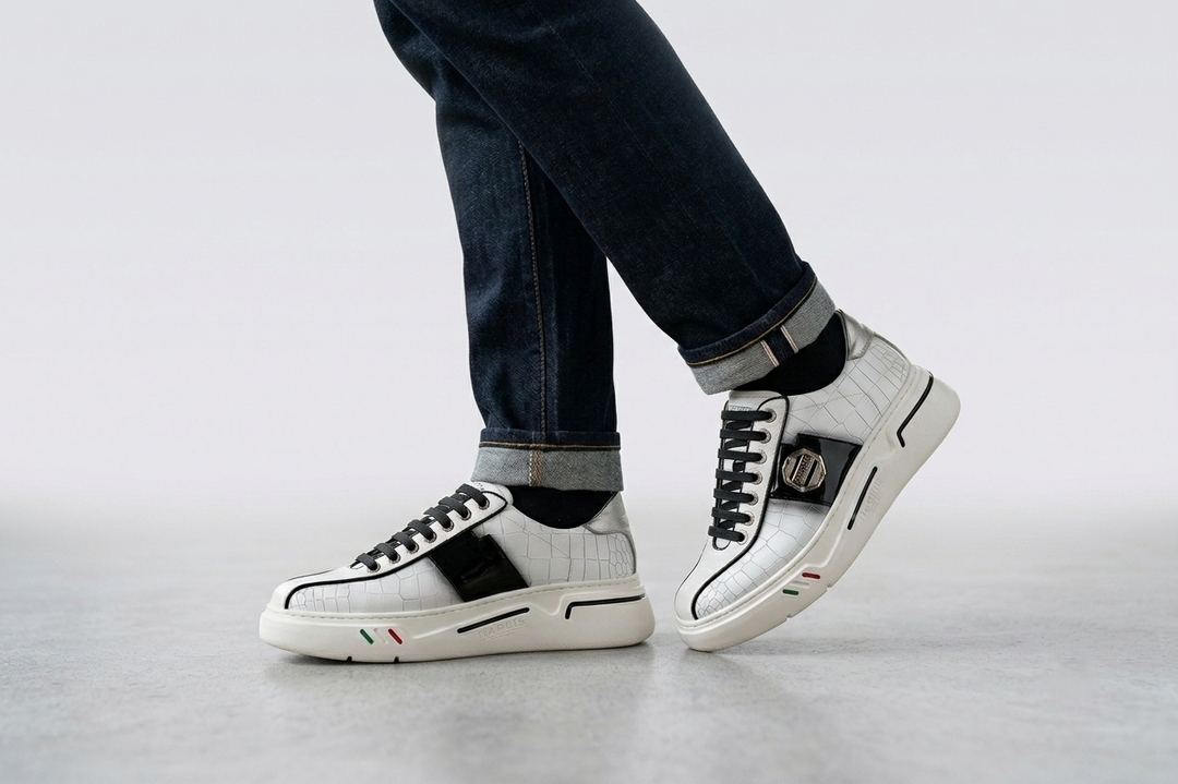 Sneakers in pelle effetto coccodrillo
