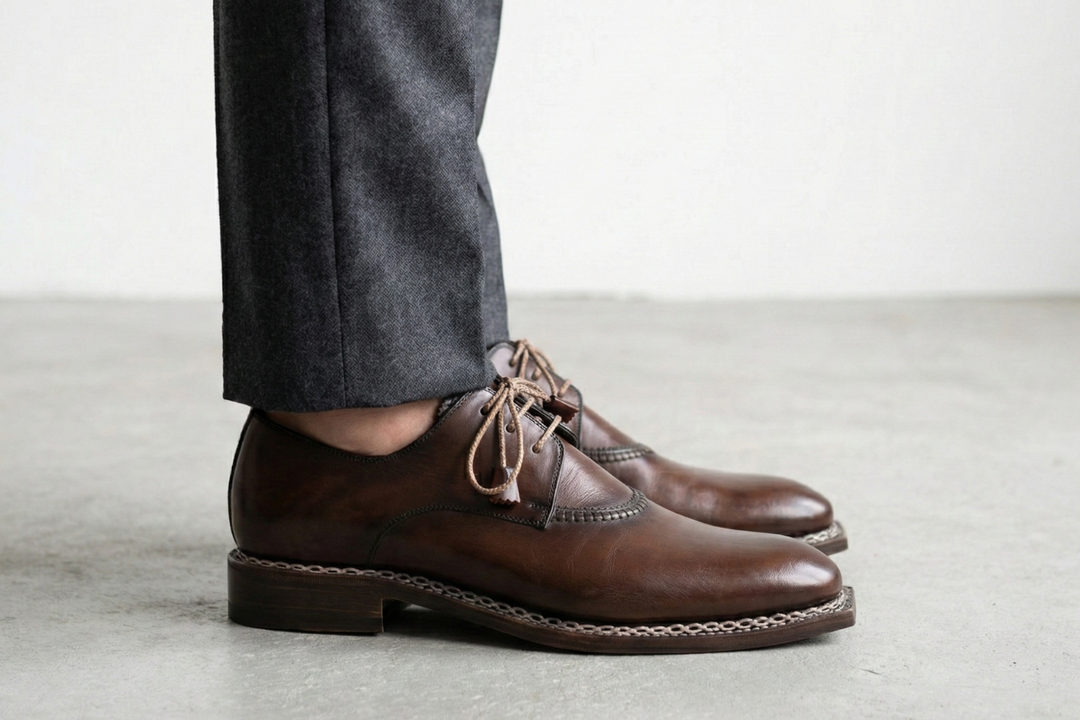 Derby handbemalt mit norwegischer Handwerkskunst