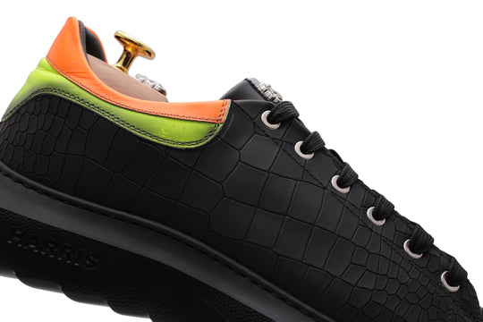 Sneakers mit Krokodileffekt-Print