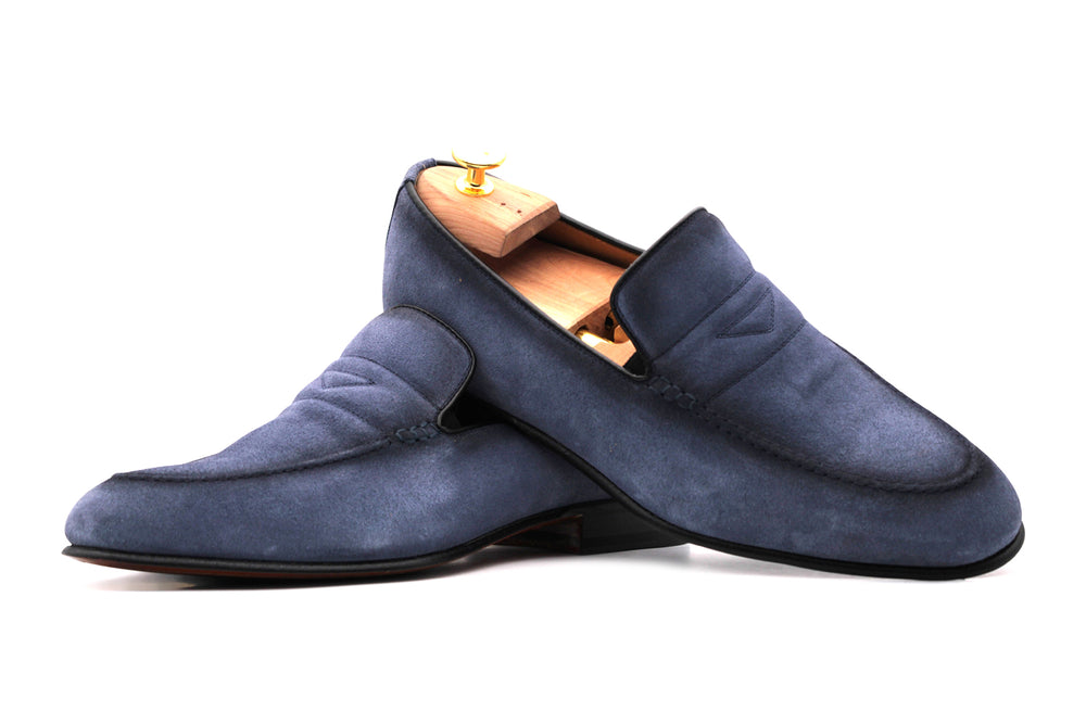 Mocassino in suede con passante imbottito