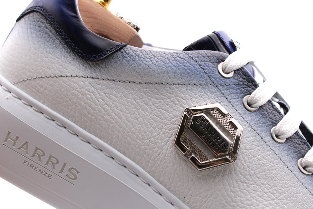 Weißer Sneaker aus schattiertem Leder