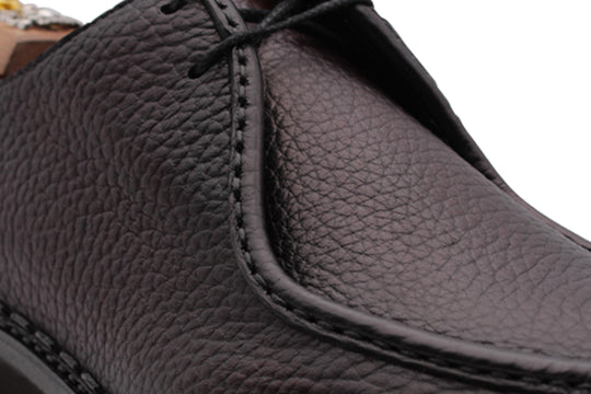 Stringata in pelle effetto alce con cucitura a mano