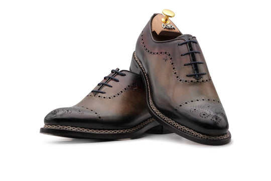 Oxford hand-painted with Norwegian workmanship