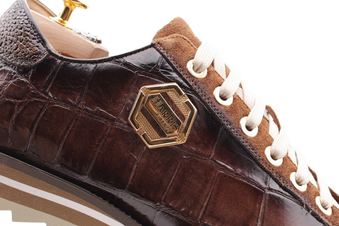 Sneakers con effetto coccodrillo e suede