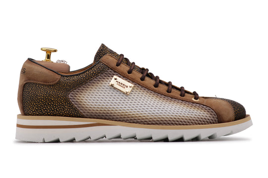 Zapatillas estampadas efecto perforado