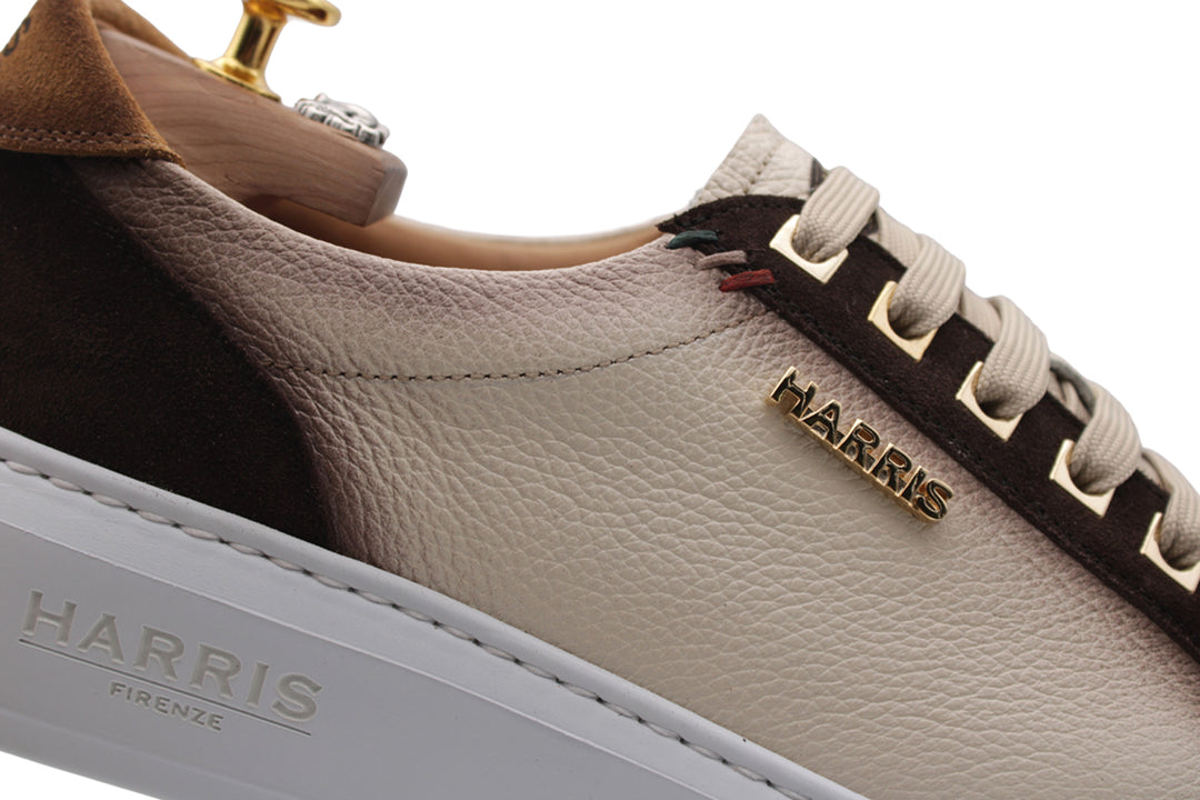 Sneakers aus weichem Leder und Wildleder