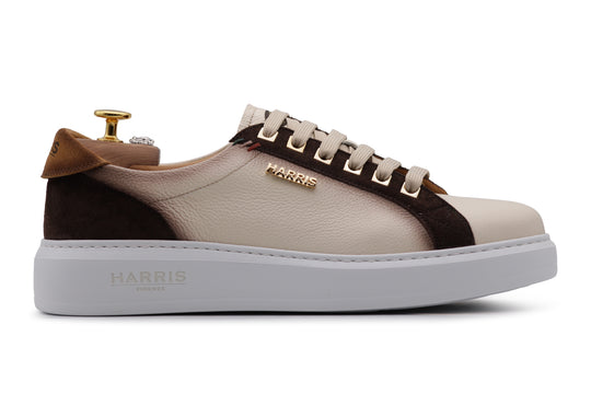 Sneakers aus weichem Leder und Wildleder