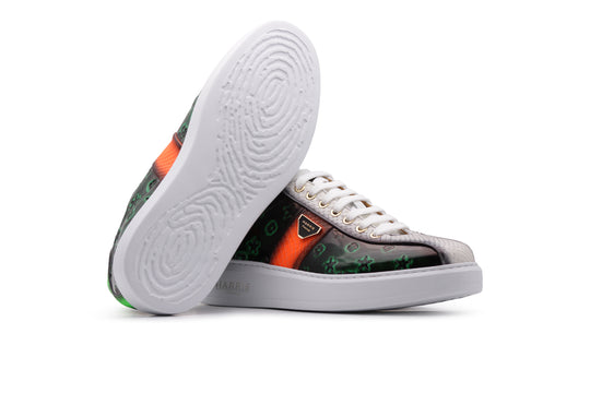 Sneakers in pelle di pitone e suola a cassetta