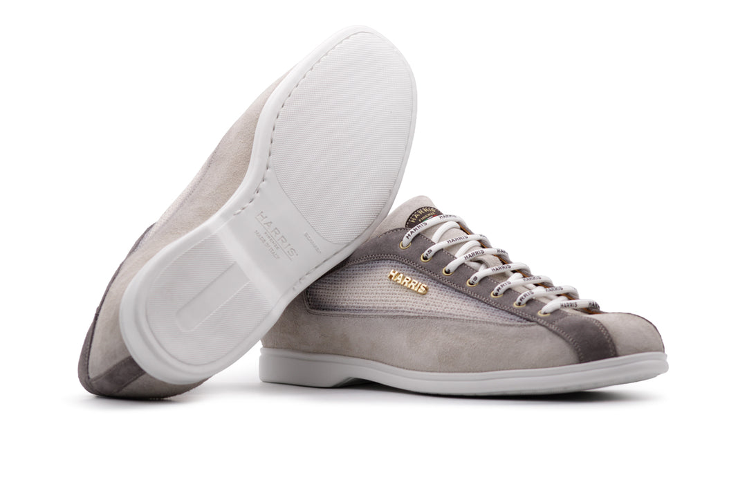 Sneakers ultra leggera in suede